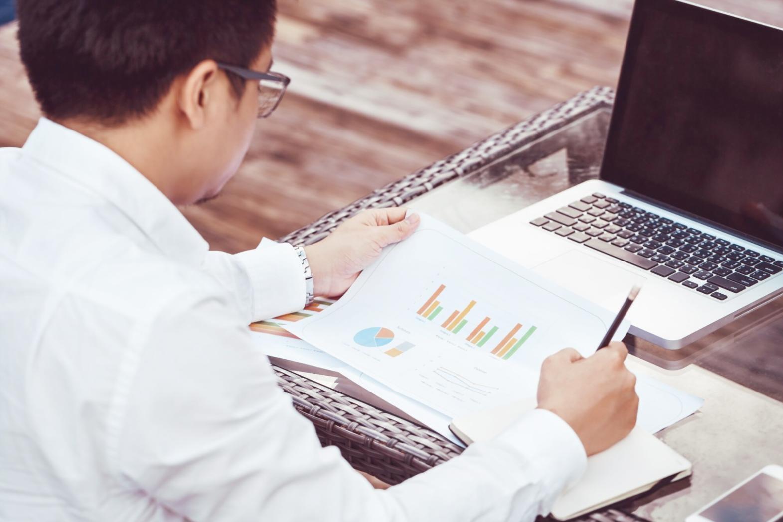 Strukturierte Lernmaterialien und Fortschrittsverfolgung